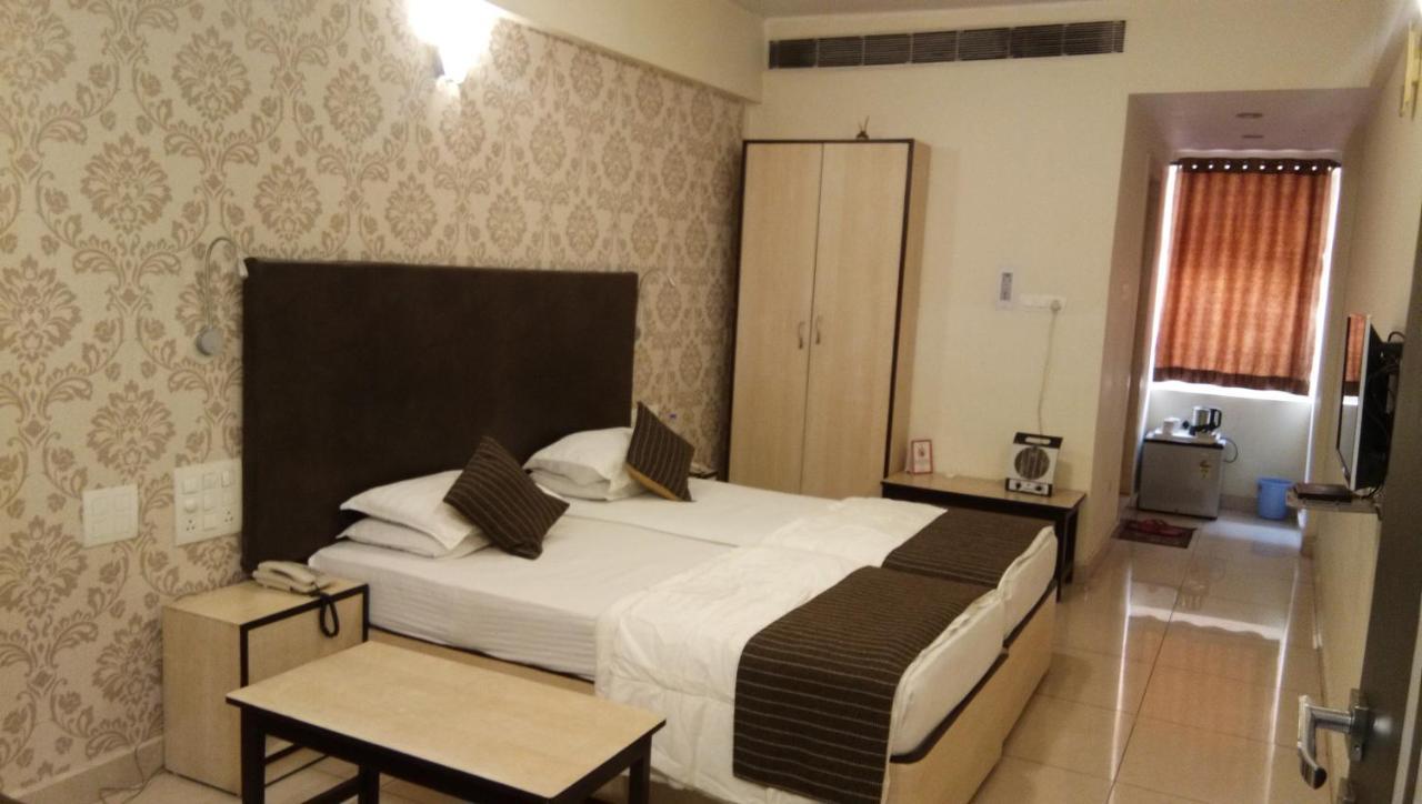 Hotel Vijay Shree Deluxe Patna  Eksteriør bilde