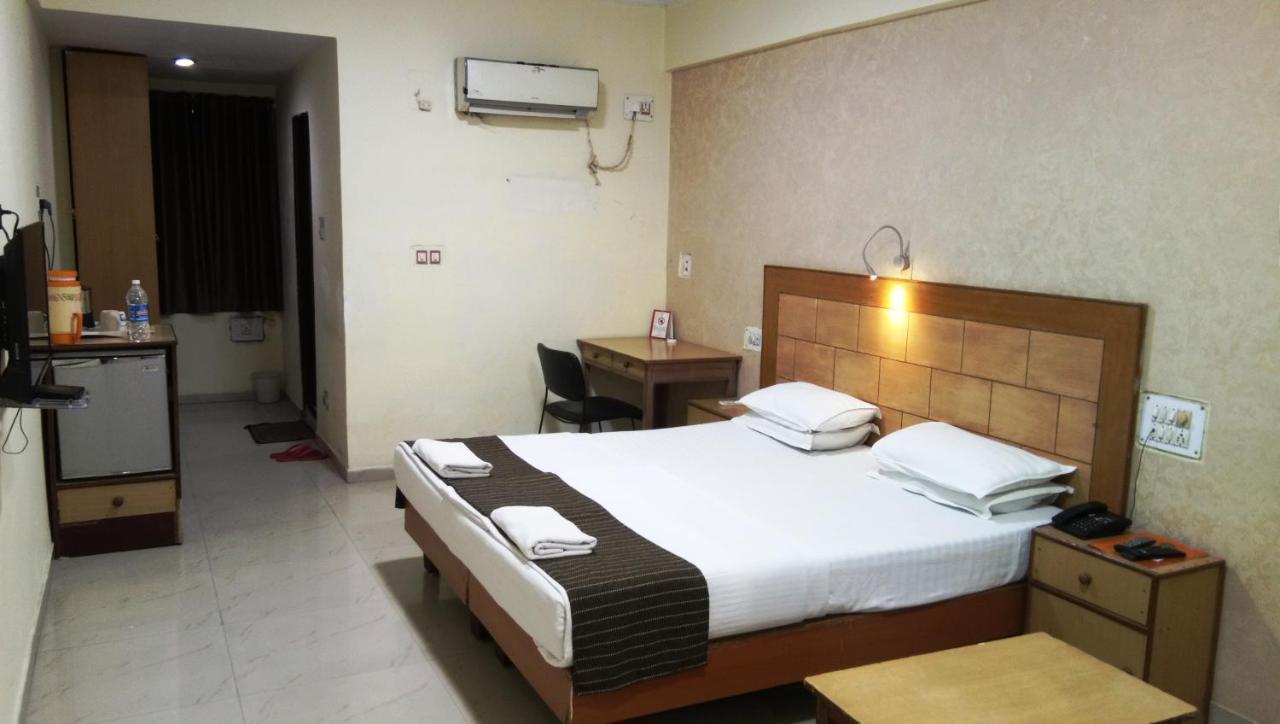 Hotel Vijay Shree Deluxe Patna  Eksteriør bilde