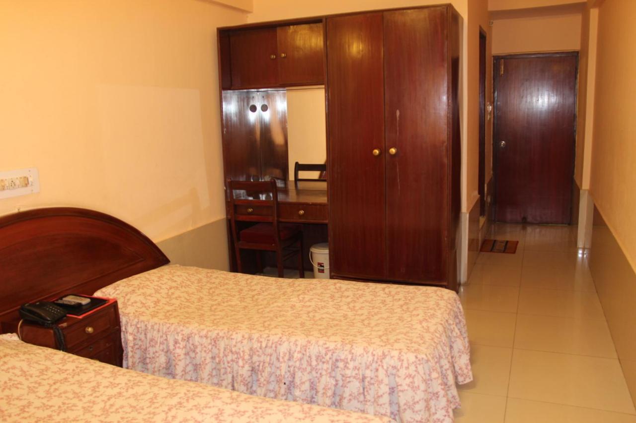 Hotel Vijay Shree Deluxe Patna  Rom bilde