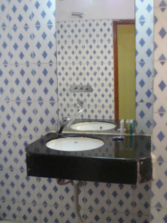 Hotel Vijay Shree Deluxe Patna  Eksteriør bilde