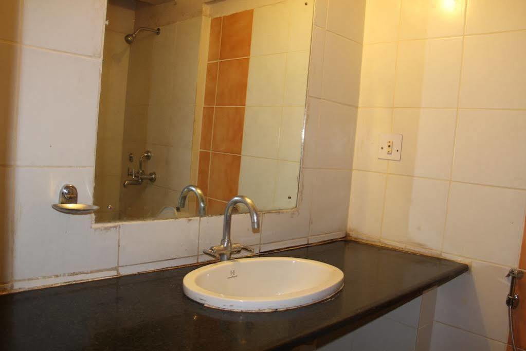 Hotel Vijay Shree Deluxe Patna  Eksteriør bilde